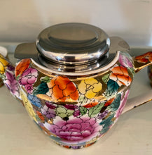 Load image into Gallery viewer, Tea Steeper with Strainer and Cover
