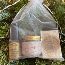 Load image into Gallery viewer, Body Care Gift Set
