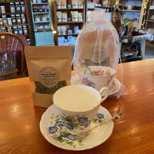 Load image into Gallery viewer, Vintage Tea Cup Gift Set- pick up only
