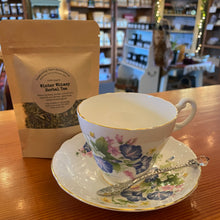 Load image into Gallery viewer, Vintage Tea Cup Gift Set- pick up only
